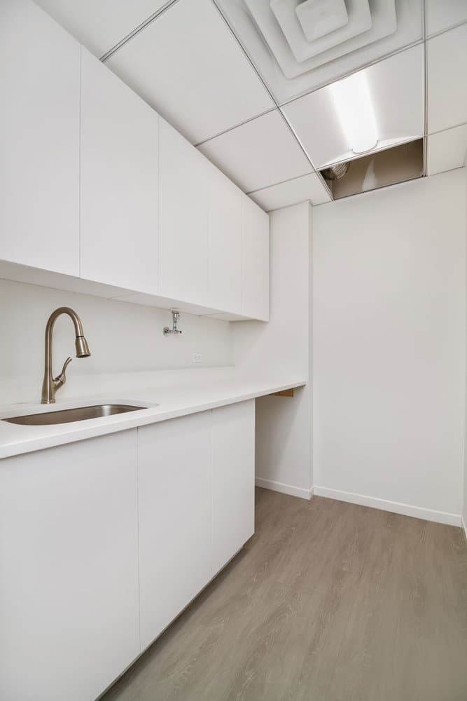 110 East 40th Street 407 Kitchen 11