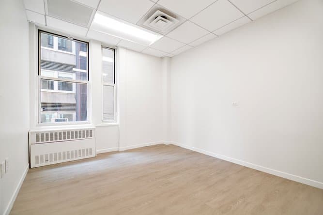 110 East 40th Street 407 Office 13
